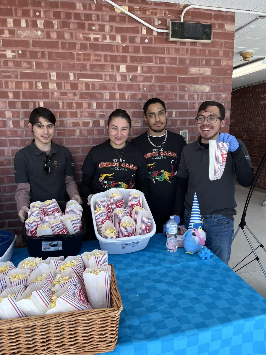 Our Project Search team members served delicious popcorn 🍿 ❤️ to parent and community resource guests at our Annual Autism Awareness fair! 🌈♾️🧩@ELPASO_ISD #itstartswithus