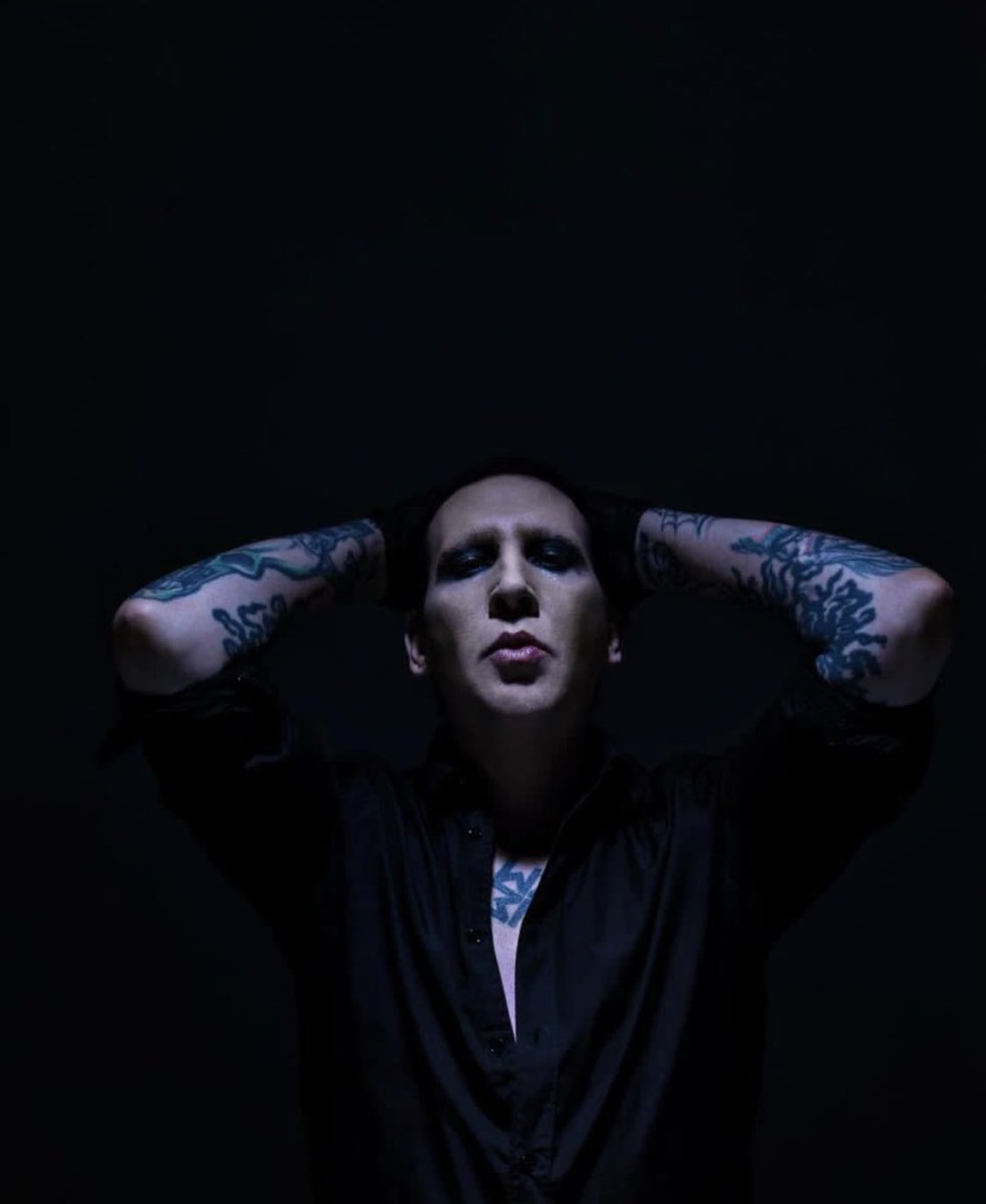 How long have you been a fan of Marilyn Manson? Comment it down below👇
#marilynmanson #istandwithmarilynmanson #justiceformarilynmanson