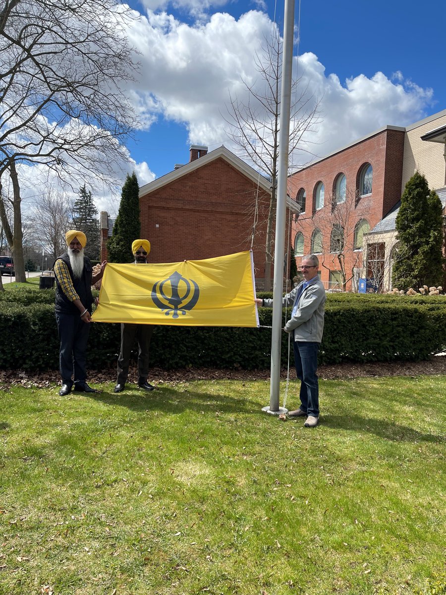 This week, #DufferinCounty joined community members for a flag raising in honour of Sikh Heritage Month. This Sikh Heritage Month, the County celebrates the contributions that Sikh Canadians have made and continue to make to our community's social, economic and cultural fabric.