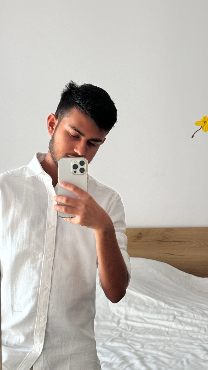 pandeyreshav's tweet image. dubai trip really turned out to be an unexpected one 😂