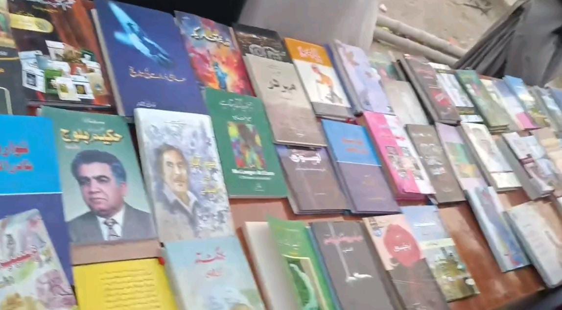 سوئی : بک اسٹال پہ ایک دن میں چار سو سے زائد کتابیں فروخت۔ #Balochistan