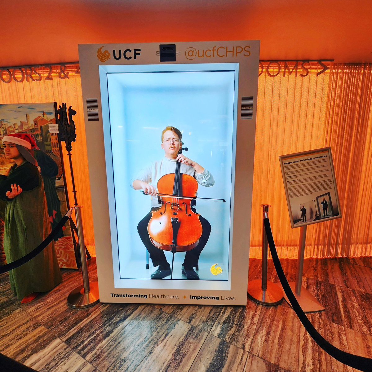 Got to c some mindblowing #technology while at the #drphillipscenter ! Holiportation Technology. The image is in real time & it looks like the person is actually in the box. I remember seeing stuff like this in movies when I was younger & now it is real
#JBauerart  #newtechnology