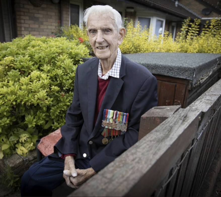 🇬🇧 Join us in honouring Royal Navy veteran Jimmy Docherty, who sailed in the Arctic convoys and played a role in the D-day landings.

On D-day in 1944, his ship transported troops to Gold Beach. 

We thank you for your service, Sir. 🇬🇧

📰 Source: Glasgow Times