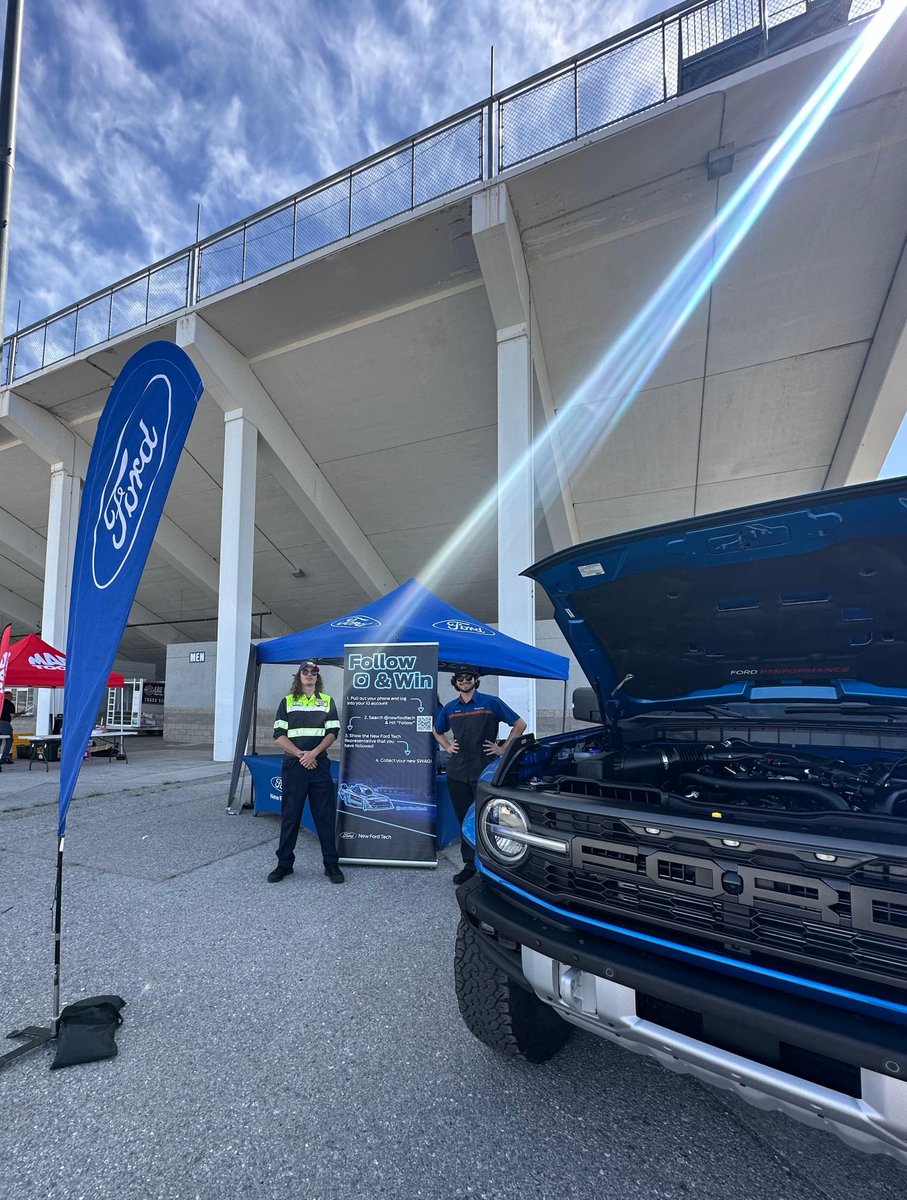 Devan Rivera (left) and Declan Gunn (right) were spotted at this year's #NHRAYES event in Las Vegas! 👀😎 They both attended an @NHRA YES event a few years ago and have returned this year as Gaudin Ford Dealership technicians! Become a #NewFordTech ➡ bit.ly/3JiRWX5