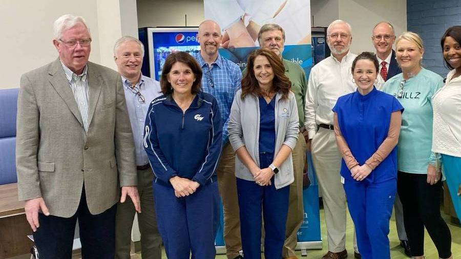 MUSChealth's tweet photo. Last month, MUSC Health Florence/Marion/Black River Medical Centers said 'Thank You' to our amazing physicians as part of National Doctors Day. Thank you for delivering the best medical care to all our patients! #ChangingWhatsPossible https://t.co/vNp42yFK4f