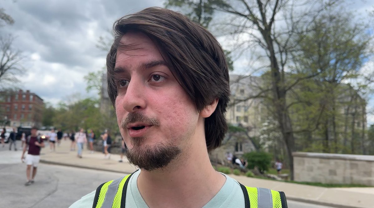 @iustvnews Matthew Rodriguez, department organizer for @IndianaGrads: 'If the university isn't able to follow up on their promises to improve graduate pay, we're going to be out here going on strike again next semester, and the semester after that, and so on and so on until something gives'