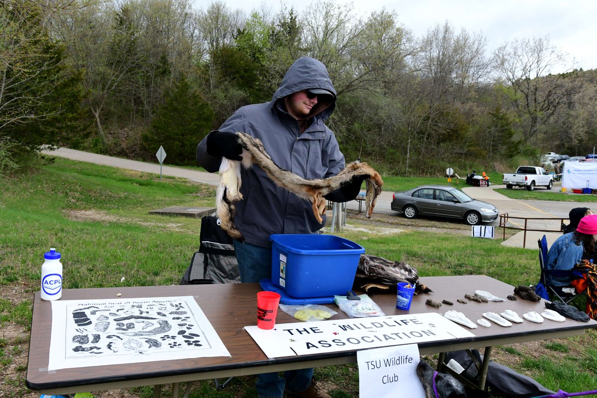 Celebrate Earth Day at Thousand Hills State Park on Saturday, April 20, from 10 a.m. until 1 p.m. Learn more about the event at ow.ly/n33y50RereA. #GetOutside