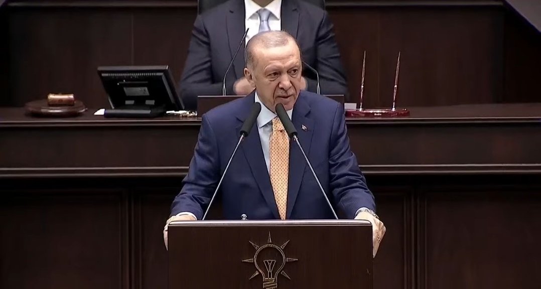 Cumhurbaşkanı Erdoğan: - Hiç kimse ne şahsımın ne bu kadronun Filistin hassasiyetini sorgulayacak kapasitede değildir. Hayatımız Filistin davasıyla anlam bulmuştur. - Tek başıma kalsam dahi Allah ömür verdikçe Filistin mücadelesini savunmaya devam edeceğim. Reis Doğru söylüyor;…