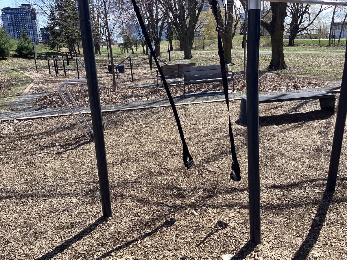 rex88ter's tweet image. Outdoor workout today, 4x 200 meter hill run, fit park workout  and lunch in the park. Good afternoon. #aprilchallenge @321gaux