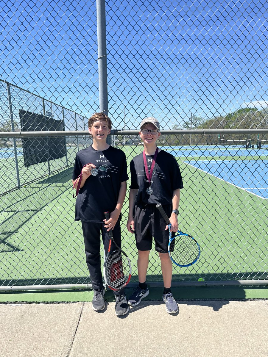 Robert/Faust take home 2nd 🥈 in their bracket at the Lee’s Summit North Novice Tournament! Great job! #GoFalcons