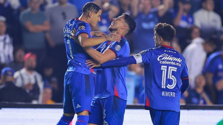 miguelcamara's tweet photo. 🚨#GIVEAWAY AZUL🚨

🎫 ¡TE REGALAMOS BOLETOS PARA EL #CruzAzul vs #Atlas! 🚂
 
1⃣ Sigue a @calientesports y a mí 
2⃣ Sígueme en IG (miguelcamara)
3️⃣ Dale 🔁 y ❤️
4️⃣Comenta quién es tu jugador favorito usando el hashtag #MásAcciónMásDiversión 🔥 

🎫 ¡Se regalará UN pase doble! 📲 https://t.co/BajiwYPyjz
