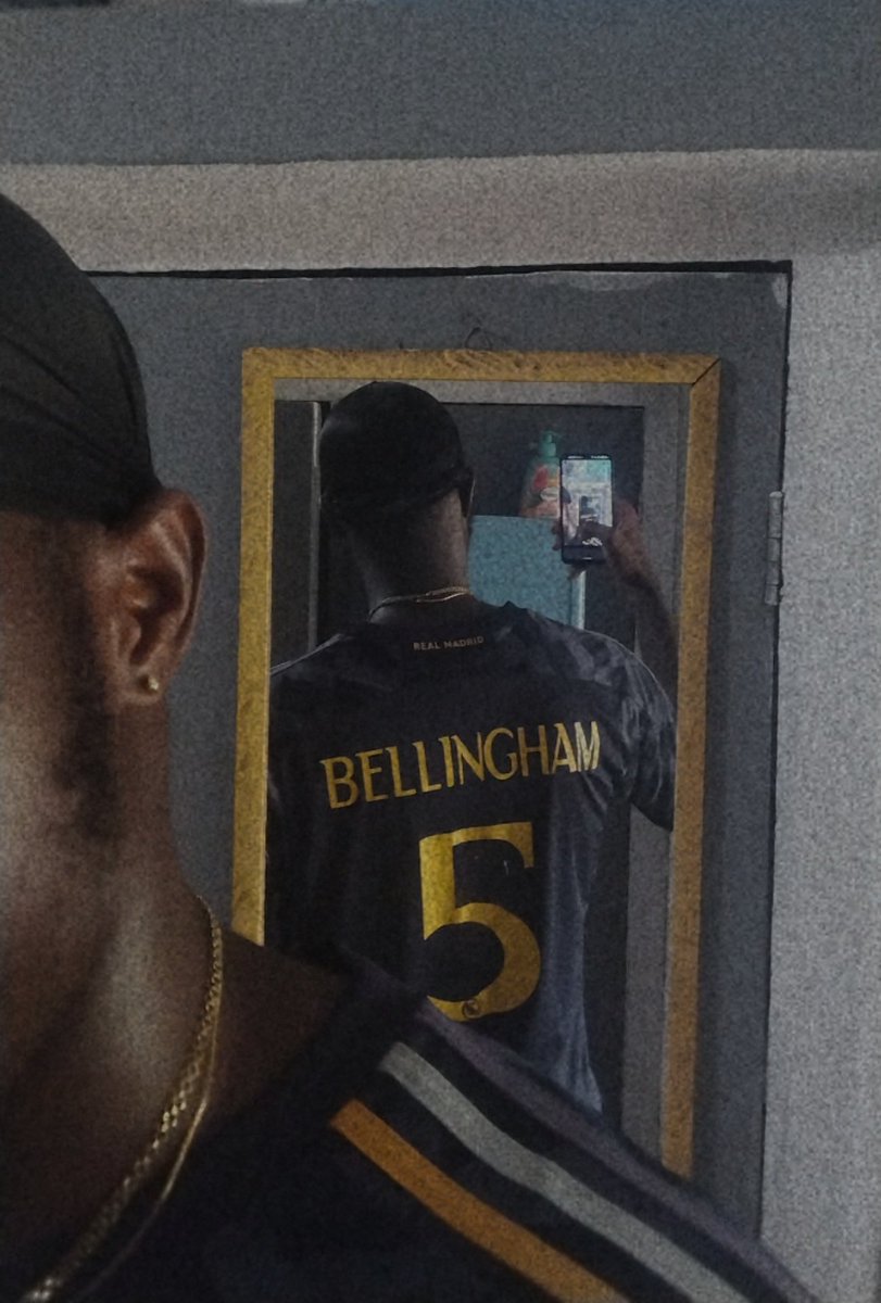 SantanPain's tweet photo. Time to stunt on these hoes @BellinghamJude https://t.co/bne7reR6Jl