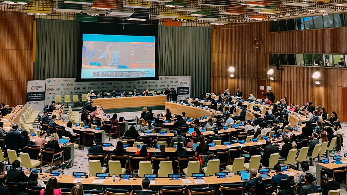 🎉 Yesterday at the @UNECOSOC #Youth2030 Forum, UNAOC co-organized a session entitled “Engaging Youth in Building Peaceful and Inclusive Societies” in partnership with @UNFPAyouth @UNMGCY @unoy_peace @UNDP4Youth @UNODC @UN_Disarmament @UNHumanRights. #Youth4Peace #SDG16 👋