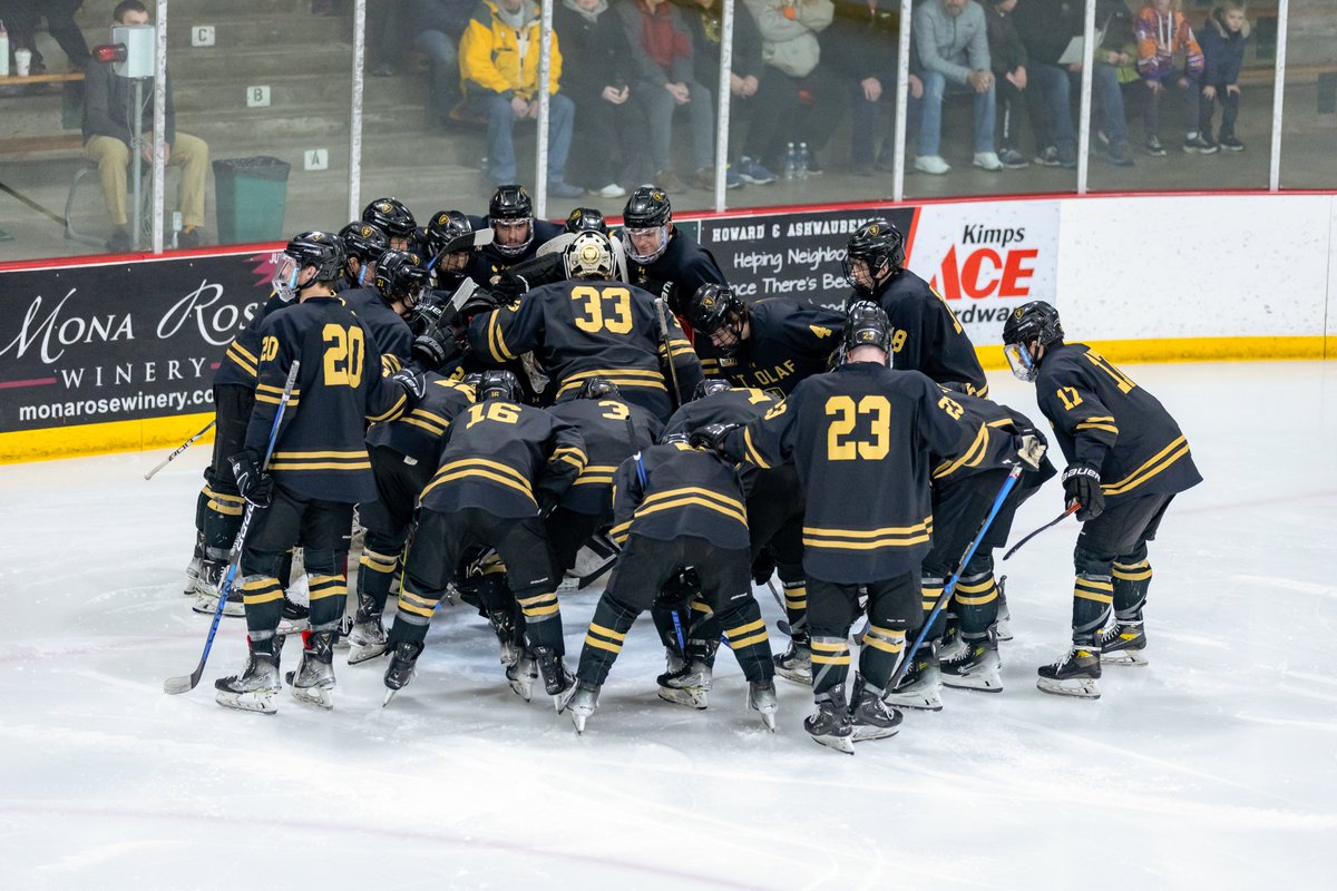 𝐋𝐄𝐀𝐑𝐅𝐈𝐄𝐋𝐃 𝐃𝐢𝐫𝐞𝐜𝐭𝐨𝐫𝐬' 𝐂𝐮𝐩

St. Olaf remained the top-ranked #MIAC institution in the winter release of the @LDirectorsCup standings after @StOlafMHockey added to the record-setting fall total!

RELEASE: athletics.stolaf.edu/news/2024/4/17…

#UmYahYah | #OlePride | #LDC24