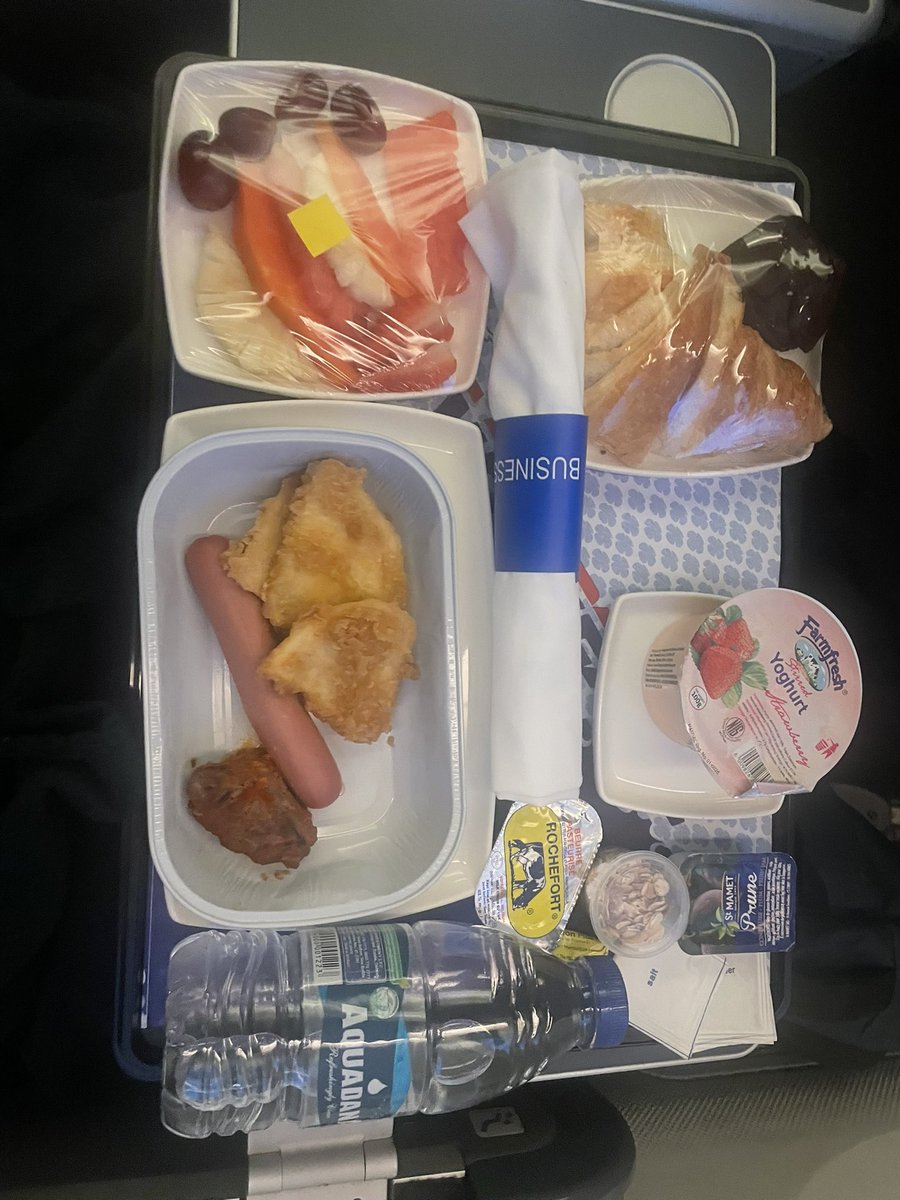 I was astounded by the exceptional level of service that @flyairpeace offered while travelling to/fro Lagos and Gatwick. Their team provided excellent control and maintained a great atmosphere. Also, the meal served was so delicious and I enjoyed it. God bless @flyairpeace ✈️ ❤️