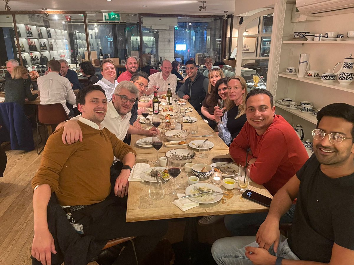 Great to be back <a href="/uclh/">UCLH</a> as faculty for the <a href="/JAG_Endoscopy/">JAG Endoscopy</a> Basic ERCP course; so much #hpb talent around and always so much to learn from cases for trainees but also trainers!