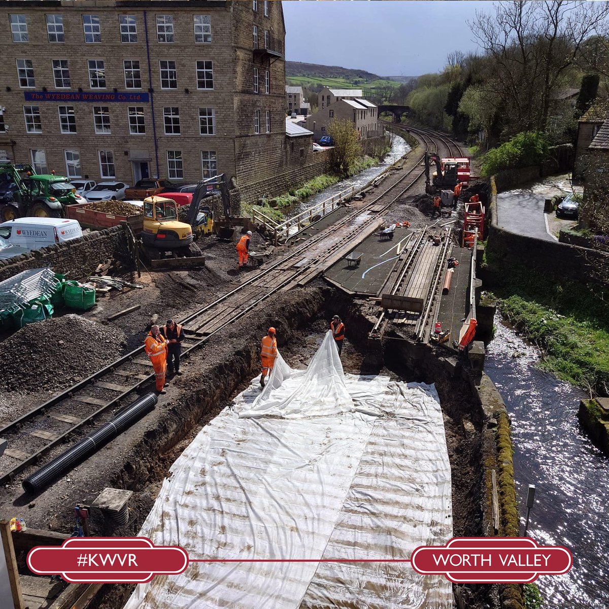 🦺 Bridge 27 🦺

Volunteers have spent the week at the Bridge 27 site, preparing for the bridge replacement in September. The main work has involved rerouting drainage and installing the piling mats.

#kwvr // kwvr.co.uk