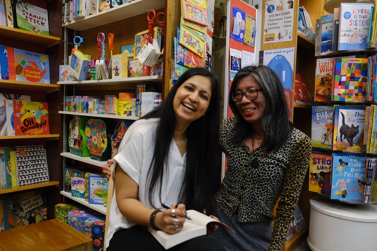 Such a wonderful joyous evening last week, celebrating @DevyaniNK 's Bringing Back Kay-Kay - a Times Book of the Week! Lovely to finally visit Sanchita's amazing @childrensbkshop too, and chat to so many author friends @FarrahRiaz @storyvilled @savitakalhan