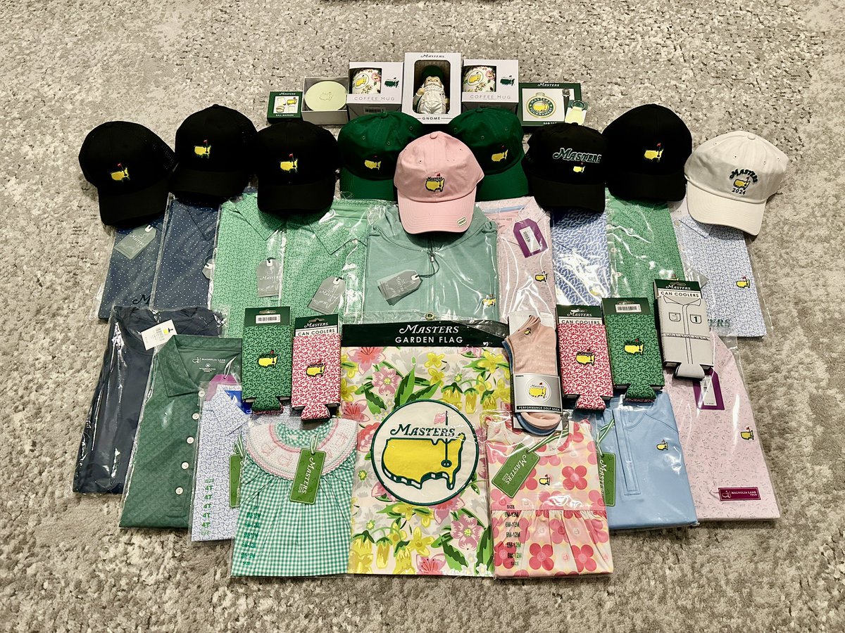 ThumblessCovert's tweet image. Last week I had the extremely rare opportunity to attend the Masters. We got tickets to go to the Tuesday practice round. Although no cellphones are allowed any day of the week there, cameras are allowed on Mon/Tues. Got solid pics of Tiger and a bunch of merch. Unforgettable