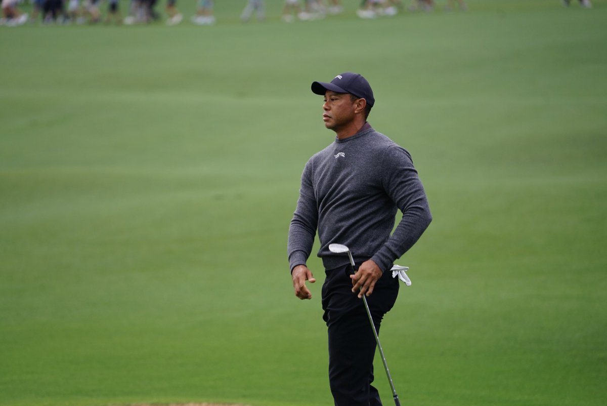 ThumblessCovert's tweet image. Last week I had the extremely rare opportunity to attend the Masters. We got tickets to go to the Tuesday practice round. Although no cellphones are allowed any day of the week there, cameras are allowed on Mon/Tues. Got solid pics of Tiger and a bunch of merch. Unforgettable