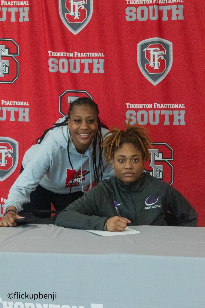 TF South Red Wolves Varsity Girls Basketball Team tweet media