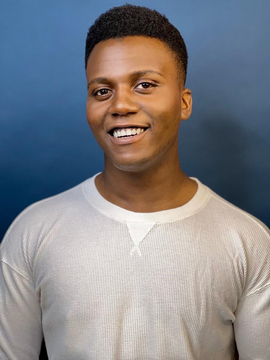 'Hair' is opening soon @sigtheatre. Get all the details in this insightful interview w actor Solomon Parker III who is portraying the 'President of the US of Love' @dctheaterarts @theatreWash @ilovearlingtonv @InsideNoVA @ArlingtonPatch embracing-arlington-arts.org/media