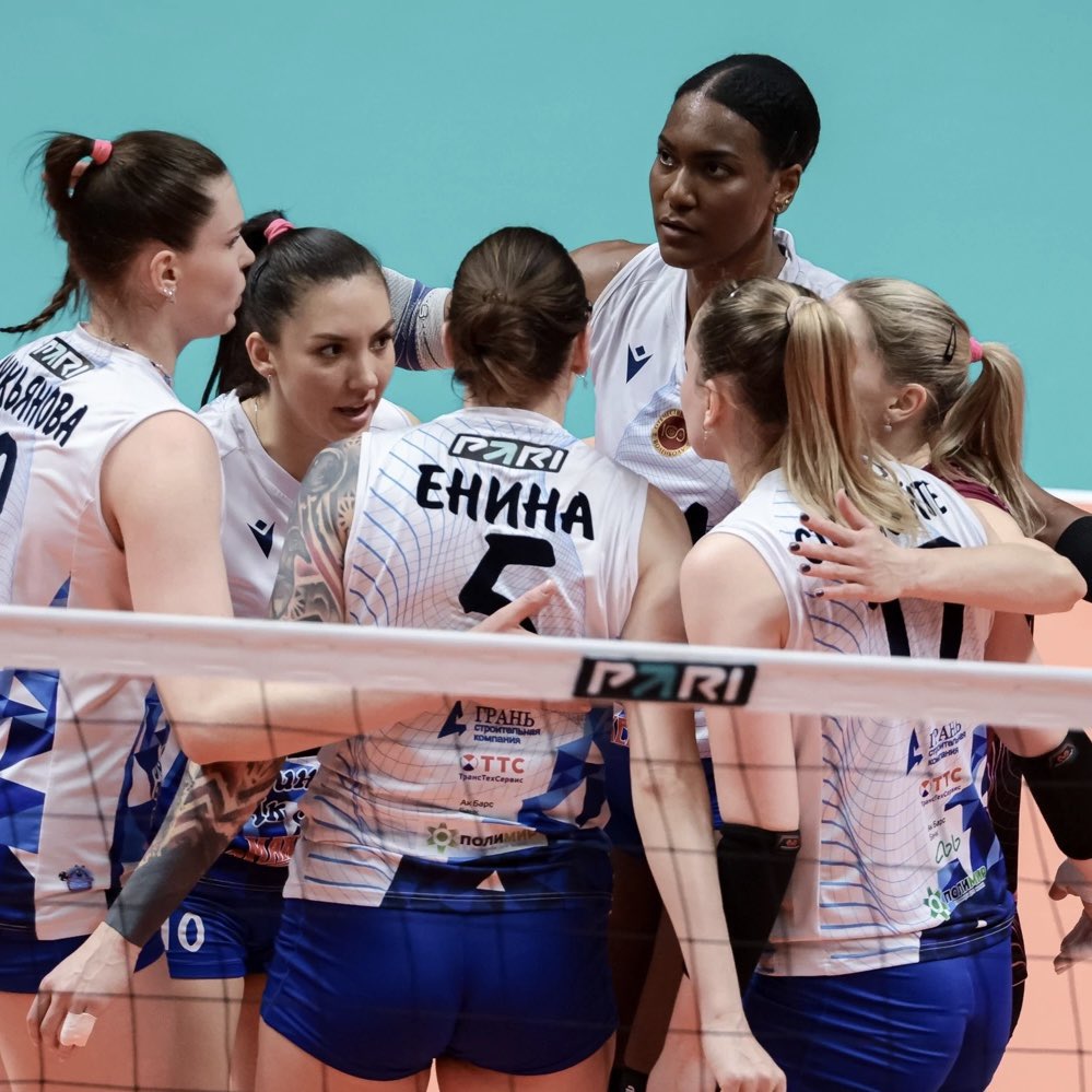 JUST IN: Dinamo-Ak Bars have won Game 1 of the best-of-five championship series against Lokomotiv Kaliningrad in an intense five setter: 25-20, 25-22, 17-25, 19-25, 17-15 🇷🇺🏐 #RussianSuperLeague

📸 @vcdinamoakbars