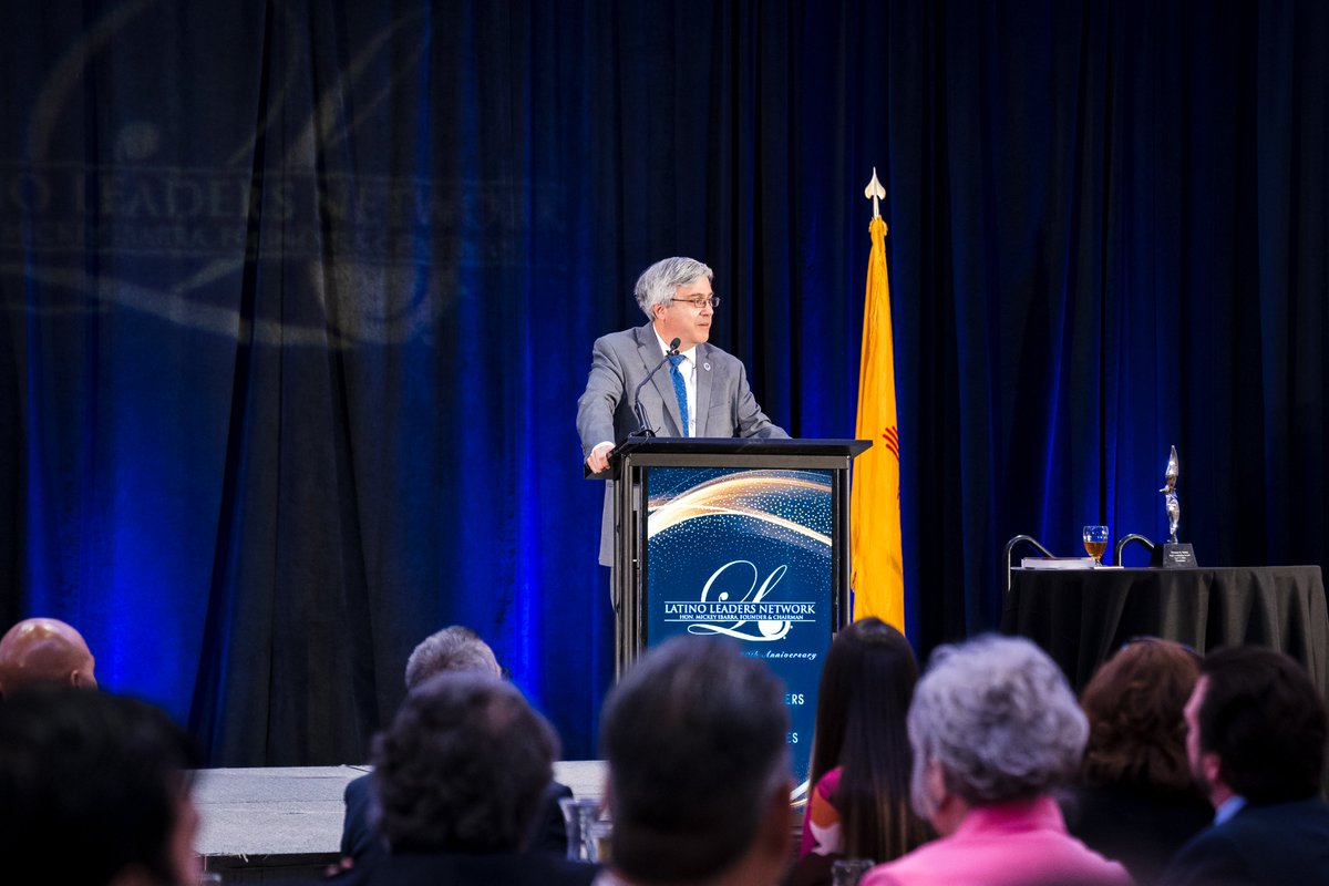 LLN_USA's tweet photo. (1/4) Chairman Mickey Ibarra continued our 20th anniversary celebration of "Bringing Leaders Together" at the 71st Latino Leaders Luncheon Series in Albuquerque, NM. Congratulations to Tom Saenz, @MALDEF President &amp; General Counsel, recipient of our Eagle Leadership Award. https://t.co/Gko5HcXqmA