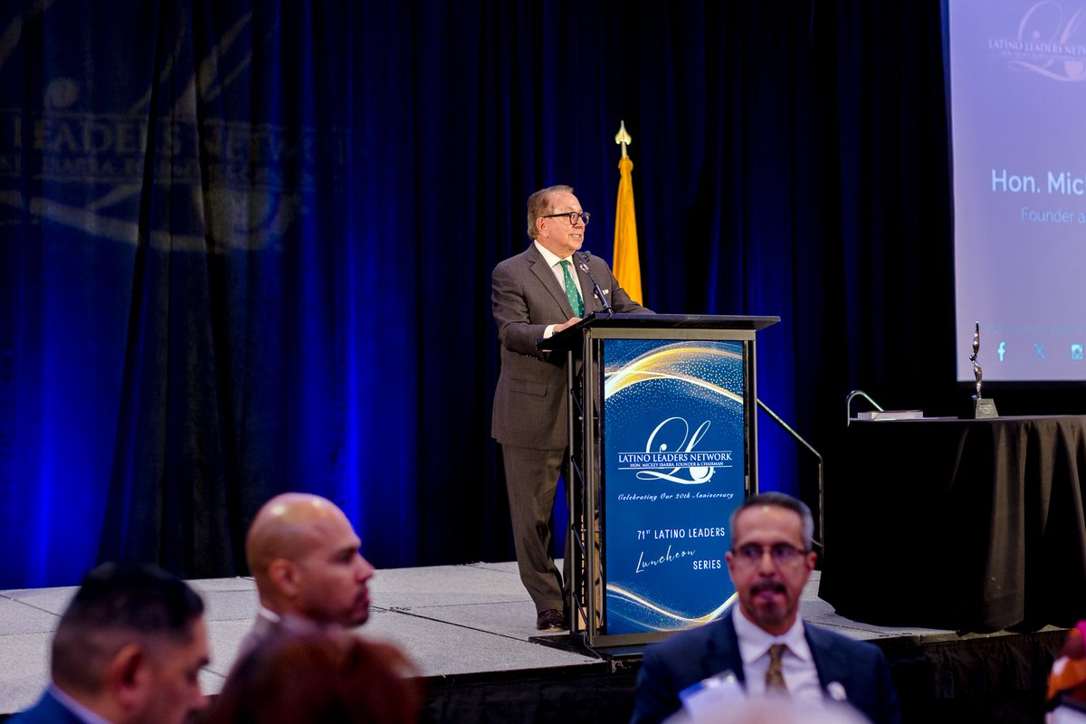 LLN_USA's tweet photo. (1/4) Chairman Mickey Ibarra continued our 20th anniversary celebration of "Bringing Leaders Together" at the 71st Latino Leaders Luncheon Series in Albuquerque, NM. Congratulations to Tom Saenz, @MALDEF President &amp; General Counsel, recipient of our Eagle Leadership Award. https://t.co/Gko5HcXqmA