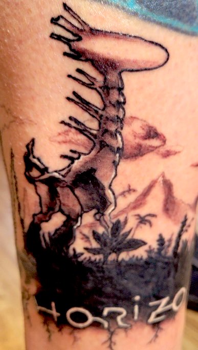 mikerocks247's tweet image. Phase one of my #HorizonZeroDawn calf tattoo is complete. For now we have #Aloy my buddy #Sawtooth and of course #Tallneck - we went back and added to his head cuz it needed a little something. #HorizonForbiddenWest #HZD #HFW @Guerrilla