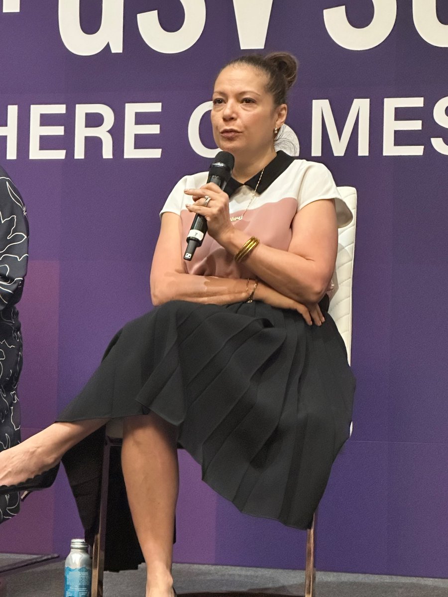 “As women, we are harder on our ourselves and always worried about what other people are thinking.” ~@AInfanteGreen #asugsvsummit #womenleadinged