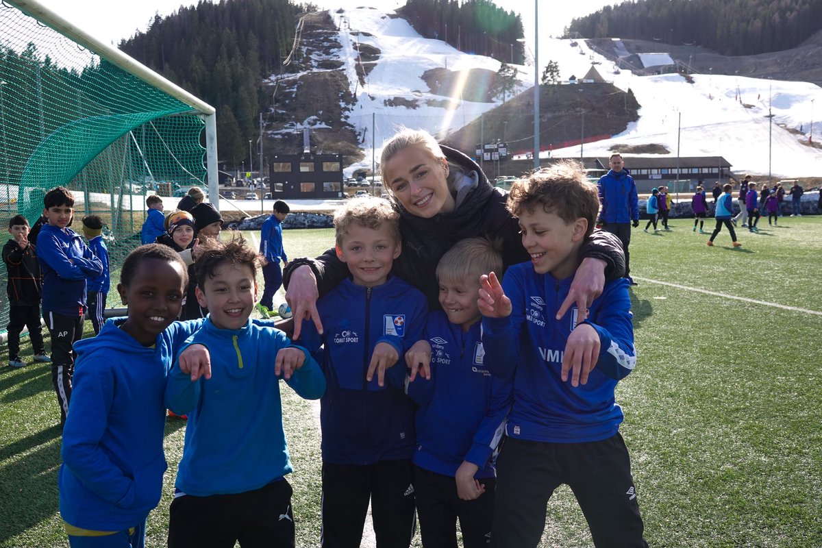 I dag har vi kost oss på klubbesøk hos <a href="/ralingenfk/">Rælingen Fotballklubb</a> med <a href="/LillestromSK/">Lillestrøm SK</a> 😍