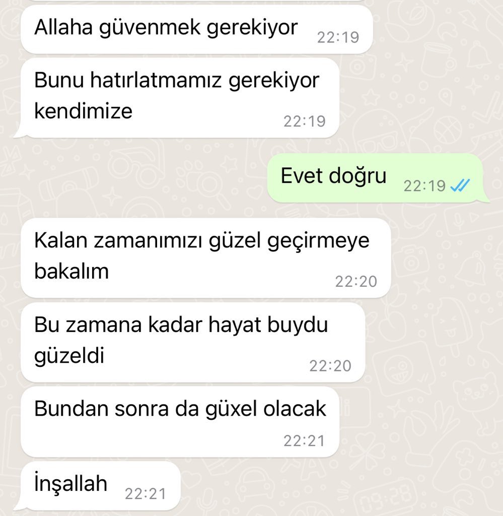 rabiaasnaa's tweet photo. değişen hayatlarımızı kabullenmeye çalışmak üzerine https://t.co/kyqNMIa1Pe