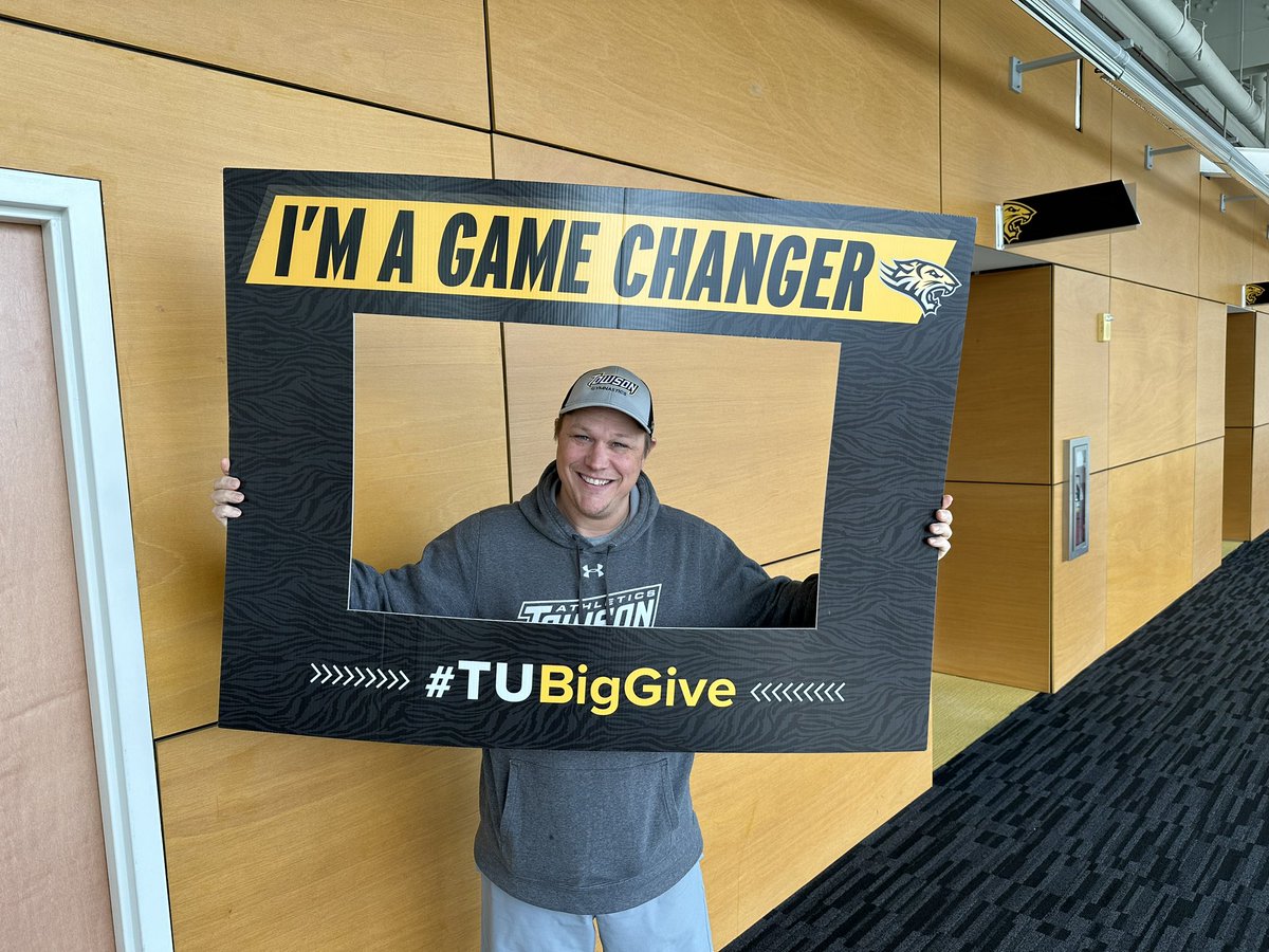 One of our Coach of the Year recipients has made a gift! Thank you @Towson_GYM head coach Jay Ramirez for your support today! Make yours at give.towson.edu. #TUBigGive