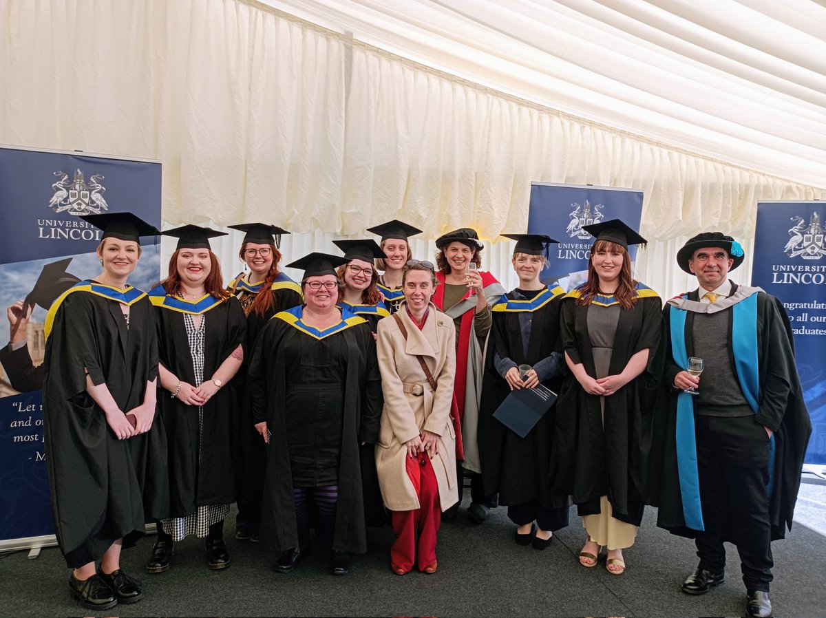 Congratulations graduates! 🎓
We loved getting to spend a bit more time with our newest graduate conservators today, following the splendid #uolgrad ceremony in @LincsCathedral. Good luck in the next phase of your journeys, and keep in touch! 📨