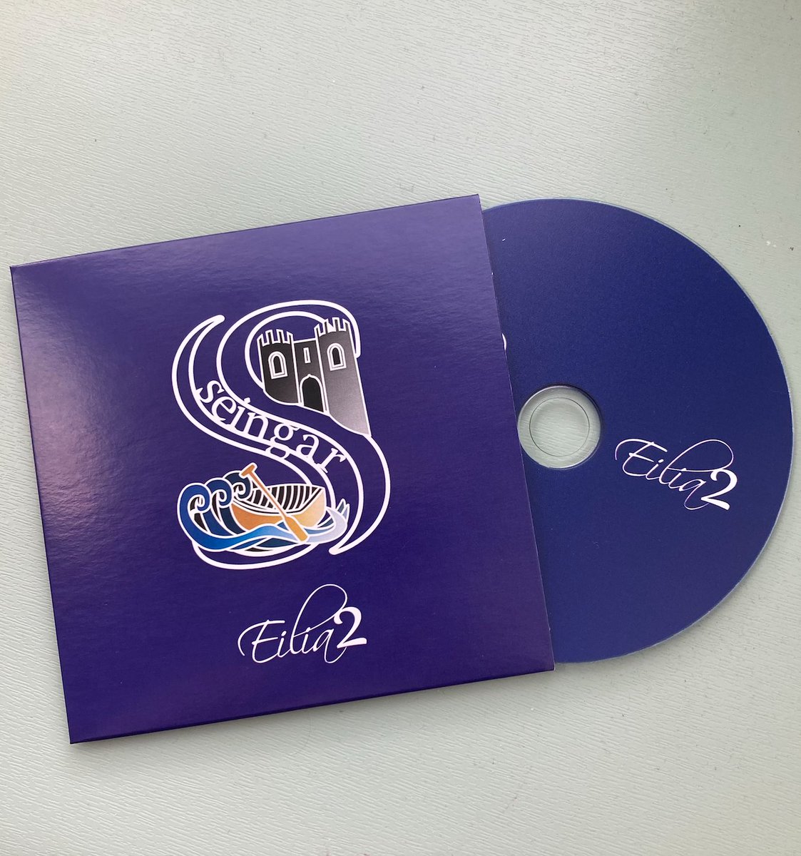 AC mae gennym ni CD newydd sbon #Dathlu20 Côr Seingar - cysylltwch os am gopi 🙌