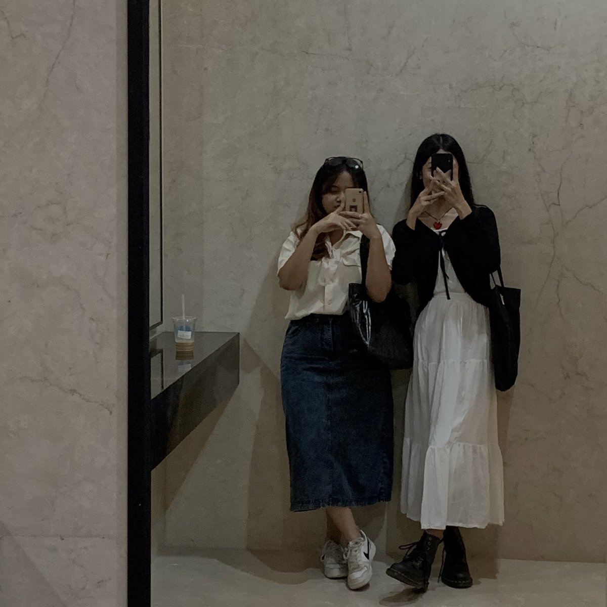 loveletteroses's tweet photo. enough with the #sadtweets, going out with my friend today to finish some errands! 🌟💗 ^___^ sorry for posting about myself a lot lately, because what else should i post if not myself…… :c https://t.co/fuT9rOih8q