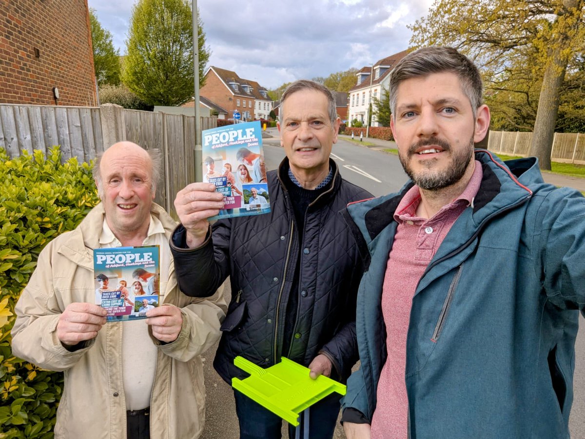 This evening, we are out in #Godinton distributing the latest leaflets from Damian Green MP and Matthew Scott for Kent Police and Crime Commissioner to local residents. Want to get involved and help us? Get in touch with us at: office@ashfordconservatives.com