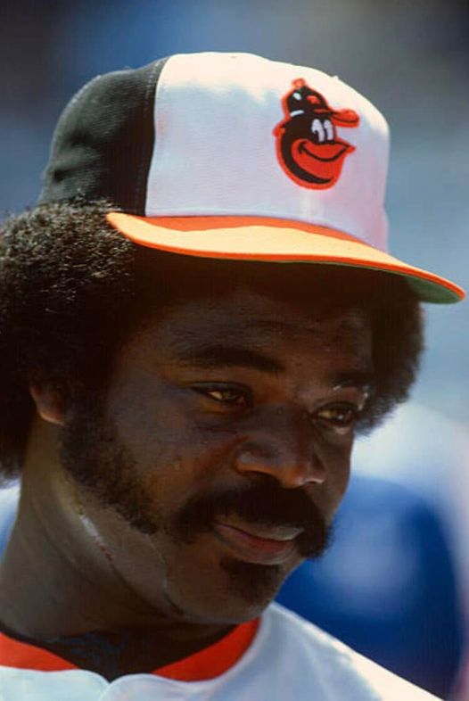4/17/82 Eddie Murray goes 6-for-9 in a doubleheader against the White Sox, putting his batting average at a robust .559 to begin the season. Here is the rest of the action for today in 1980s Baseball: 80sbaseball.com/april17/