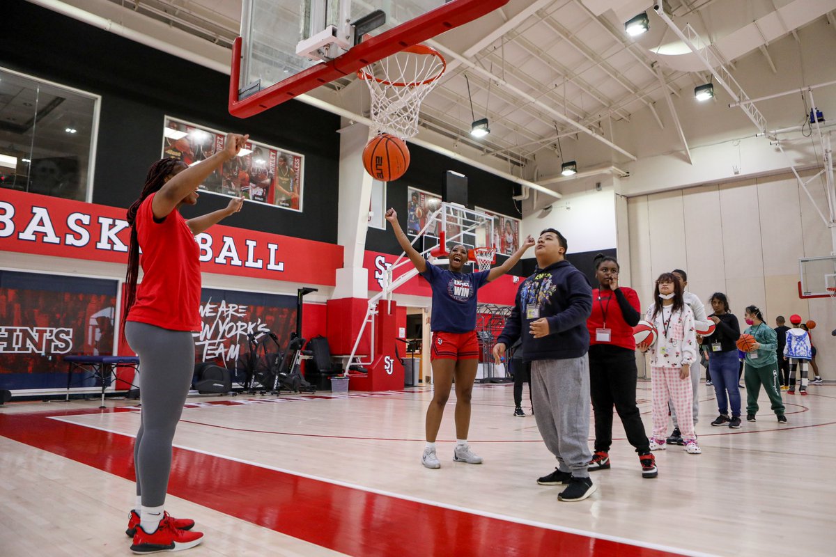 Great day with our friends from Community Mayors 🏀