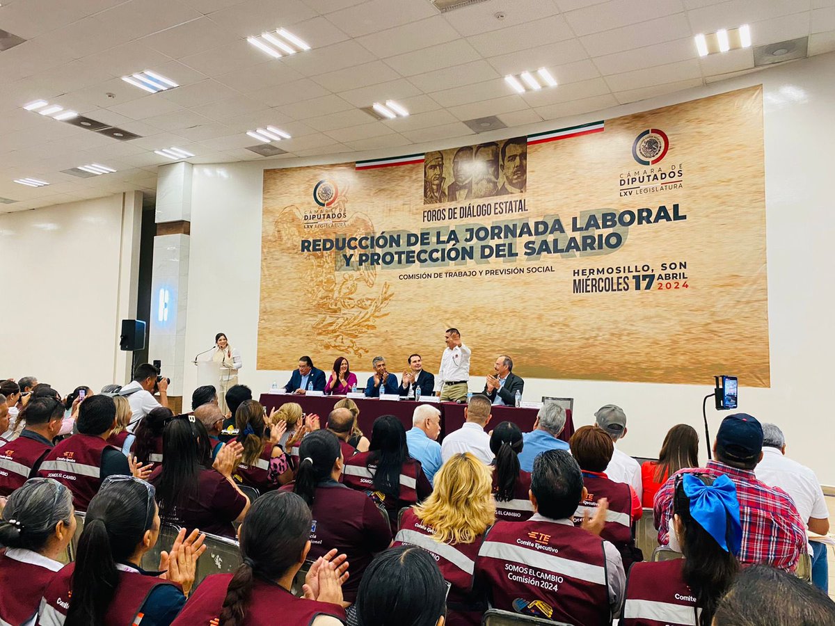 Participando en importante Foro laboral en @ctmsonora auspiciado por @Mx_Diputados Reducción de la jornada laboral y protección del salario. @amairanipe25 @terrazas_prieto @alfredoporras17 @AdolfoSalazar_ @JavierCTMSonora @CTM_MX @SonoraIndex @AlmaEst95695398 @CanacoHmo