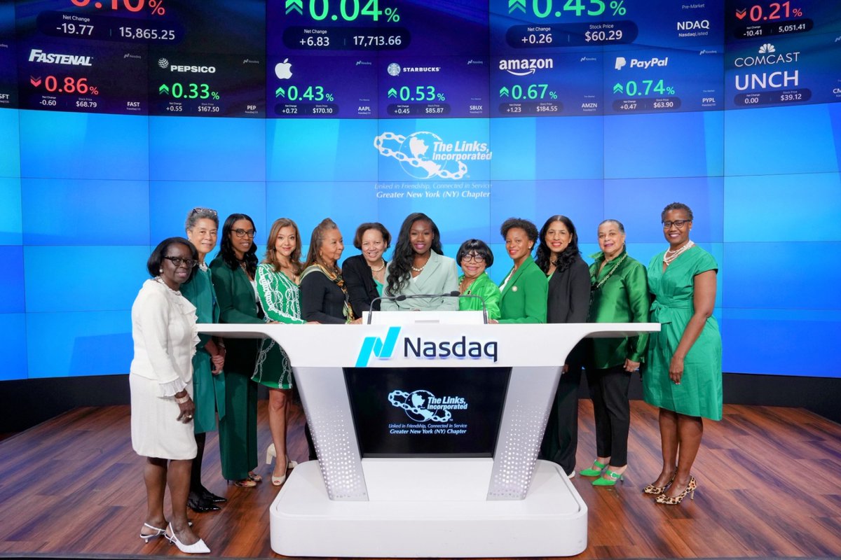 Greater New York Links at Nasdaq in Times Square to launch the celebrations of our chapter's 75th Anniversary!!! Exciting.