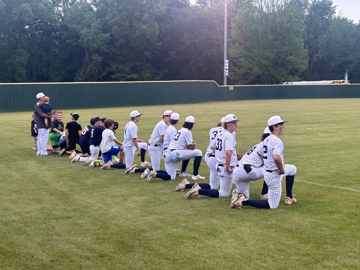 Grove_Baseball's tweet photo. 2024 UG Baseball Youth Night! It was so awesome to see are youth having fun taking The Pyle with our Varsity.
#PTP #GroveGrit #BATL @uglionpride @GroveAthletics_ @uniongroveisd @2ATxHSBaseball https://t.co/bU6ZuoAETW