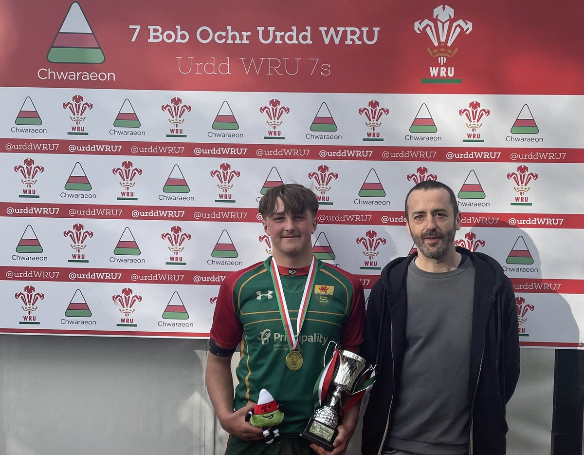 Llongyfarchiadau mawr i chwaraewyr y diwrnod @SET_Recruitment !👏🤩 A big congratulations to the @SET_Recruitment players of the day!👏🤩 #UrddWRU7 @Ysgol_Glantaf @AddGorffStrade