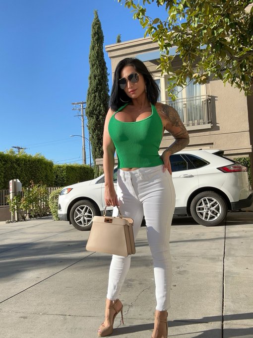 Have a great evening 🐉 https://t.co/jm3oOF8vSB<a href="/tag/onlyfans"class="tags"><span>#onlyfans</span></a>