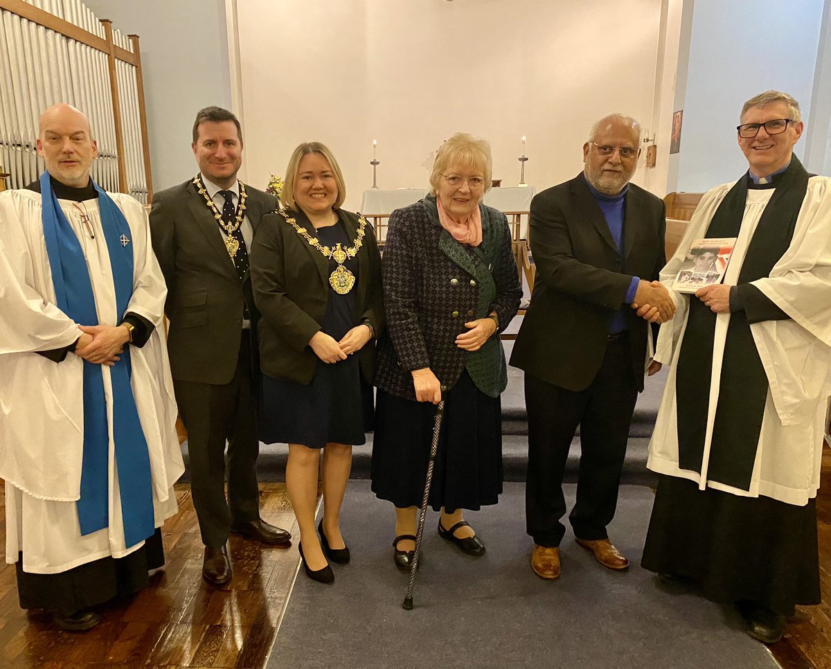 Congratulations to Rev. Harvie Nicol who was licensed to minister the United Benefice of Walmersley Rd @cofewalmersley by Bishop @matthewporteruk & The Ven. @RevRachelMann tonight. I wish Harvie good luck & blessings as he starts his new journey with us. 🙏🏽