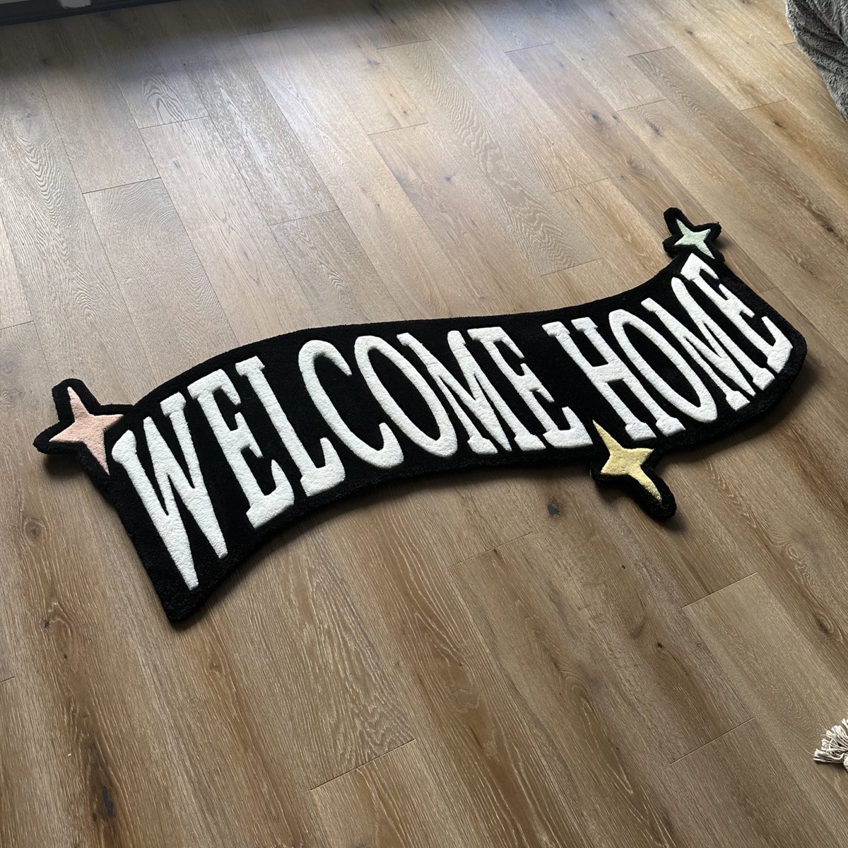 WELCOME HOME RUG

TOMORROW 12PM PST