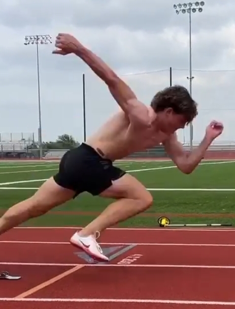 rob_zuckert's tweet photo. @ryanzuckert2025 with some mechanical work on the 400 start as we prep for TX 5A Regionals in Lubbock...weee readyyy!
@ChhstrackF @CHHS_FOOTBALL
@Coach_JSnyder @MonteSparkman
@rducros27 @GaryDucros @ZuckertRicki https://t.co/GmnS08PPeU