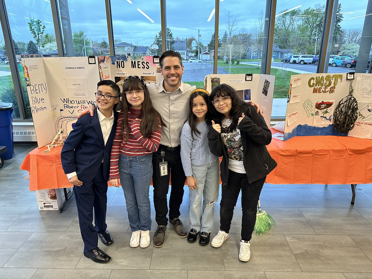 More Falcons at the BSD111 STEM Fair! All the projects look amazing! #KennedyCallOut #KennedySchool #Kennedy #Burbank111 #STEM #Fair