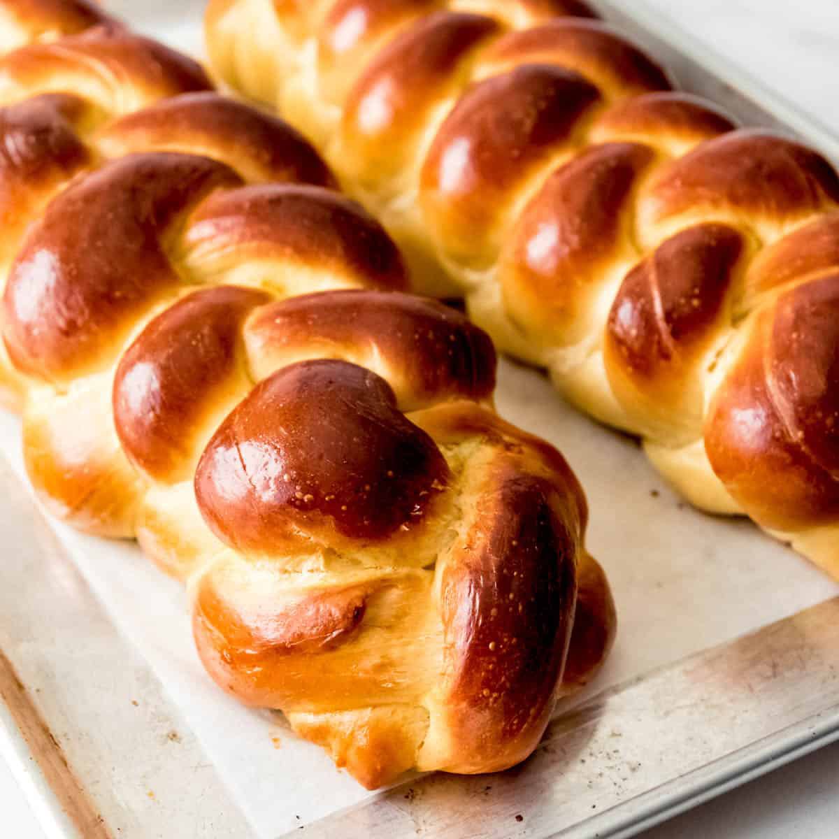 we are SO excited to announce our passover challah bake !!!